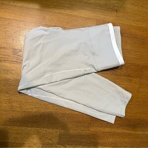 Athleta Interval stash high rise tipped 7/8 legging size medium